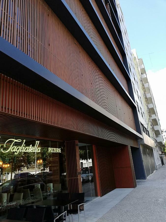 Beautiful Apartment-Campo Pequeno Home Lisbon Exterior photo